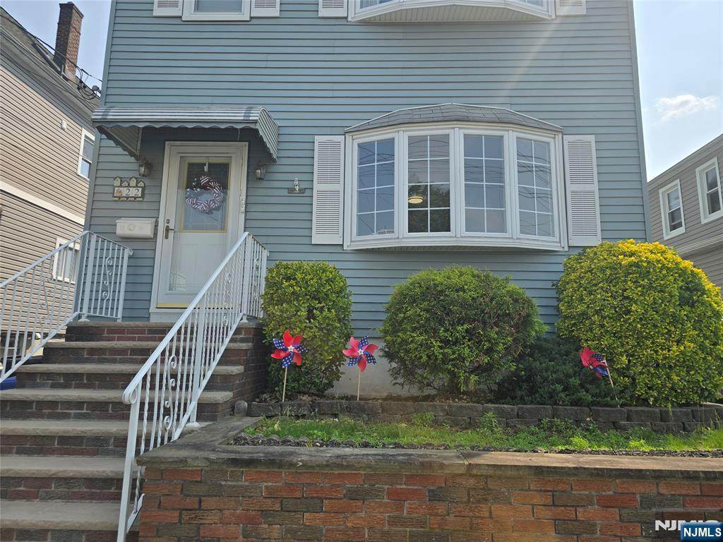 22 Van Dyke - Photo 1