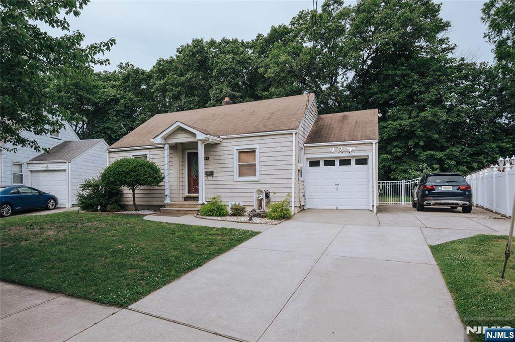64 Orchard - Photo 1