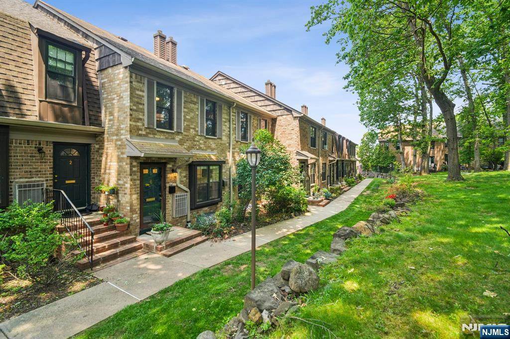 181 Long Hill Road - Photo 1