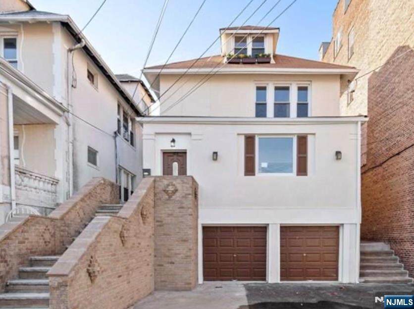 413 Palisade - Photo 1