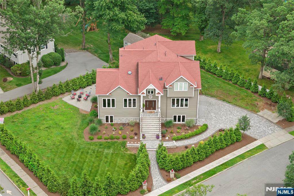 186 Alps Road - Photo 1