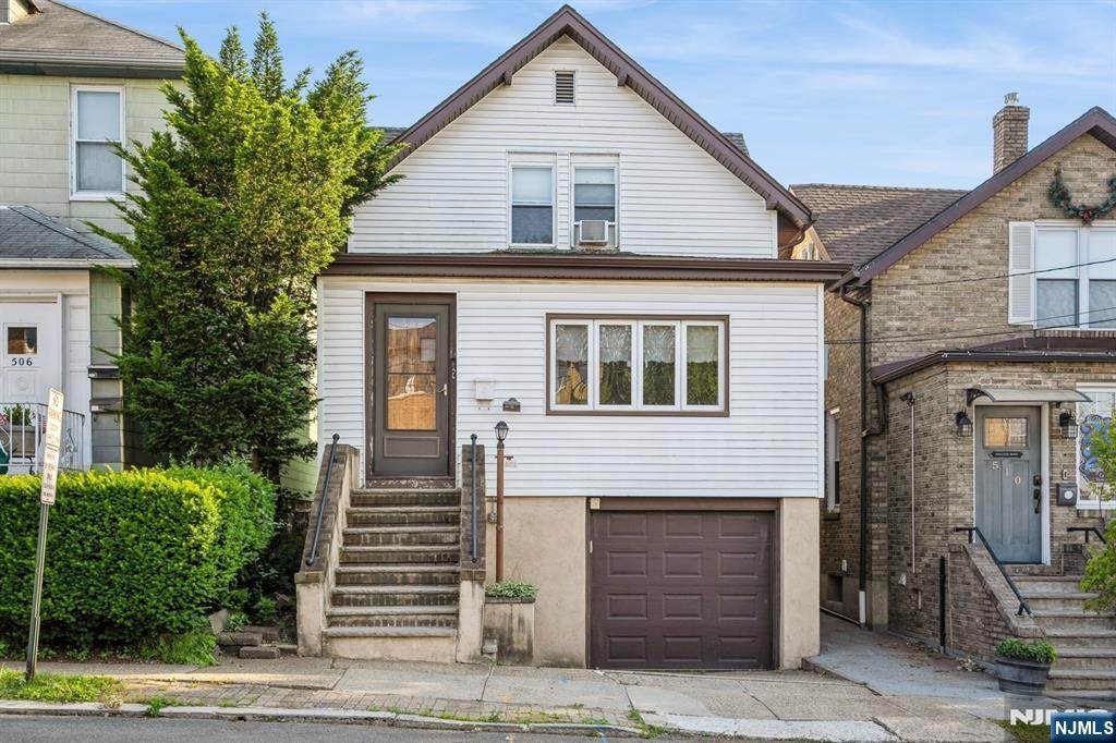 508 Fairview Terrace - Photo 1