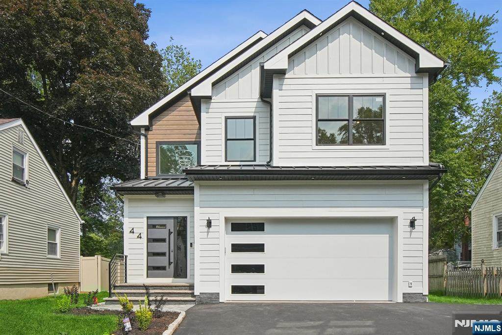 44 Ashby Avenue - Photo 1