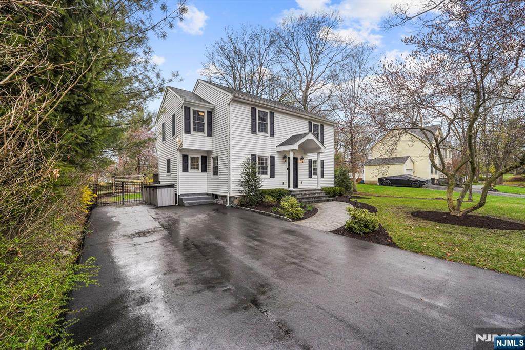 765 Sunset Terrace - Photo 1