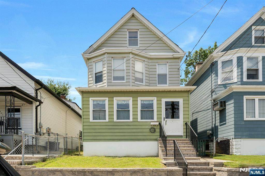 407 Elm Street - Photo 1
