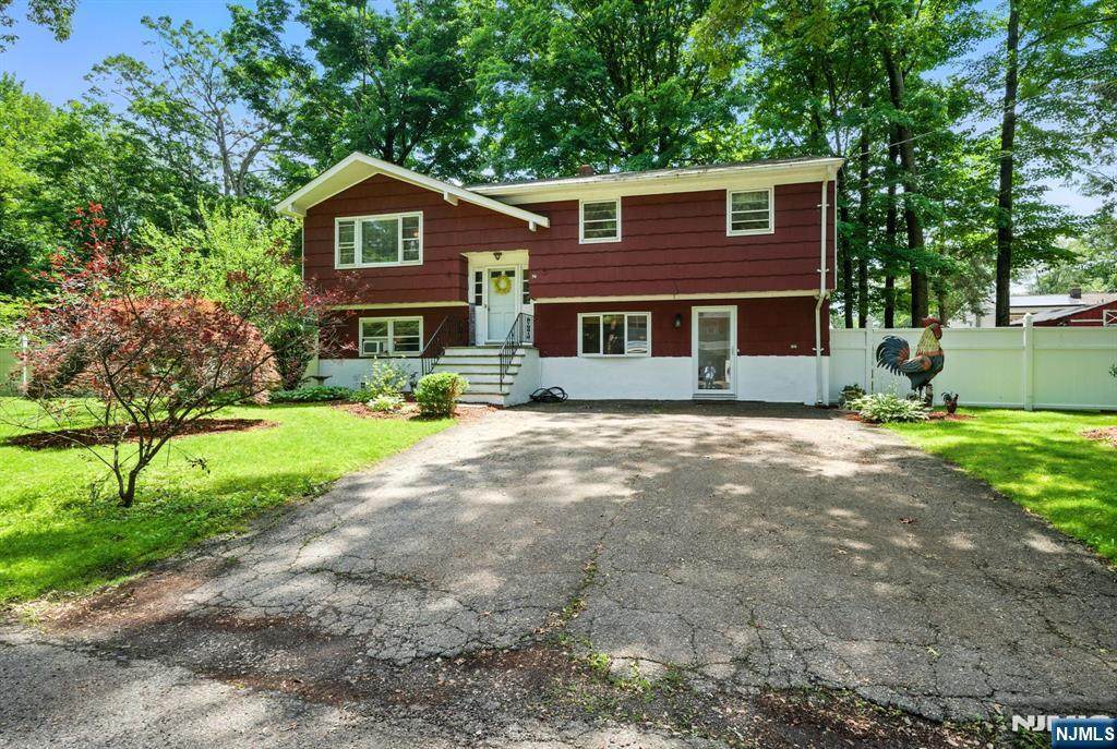 54 Pine Lane - Photo 1