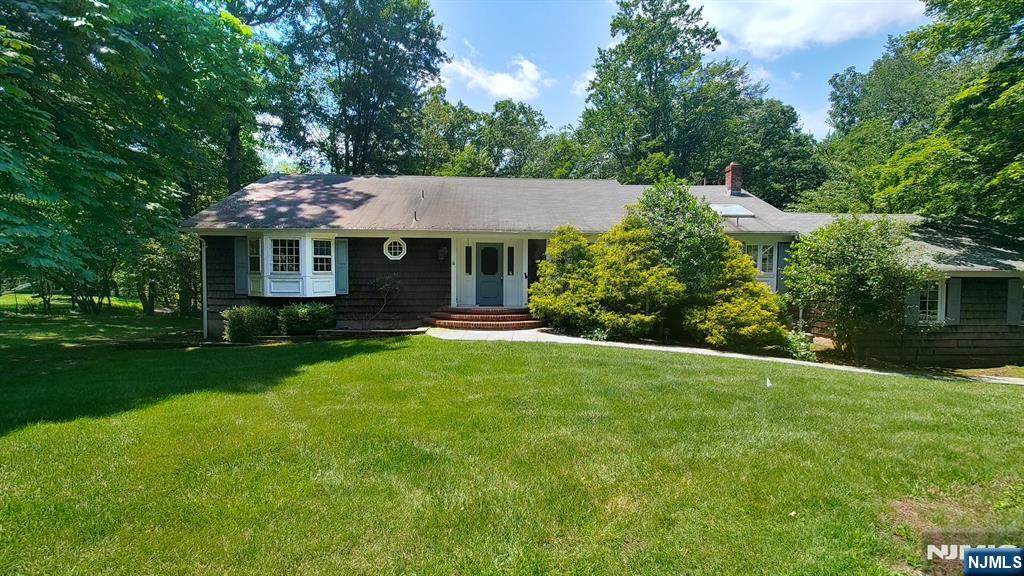 7 Anona Drive - Photo 1