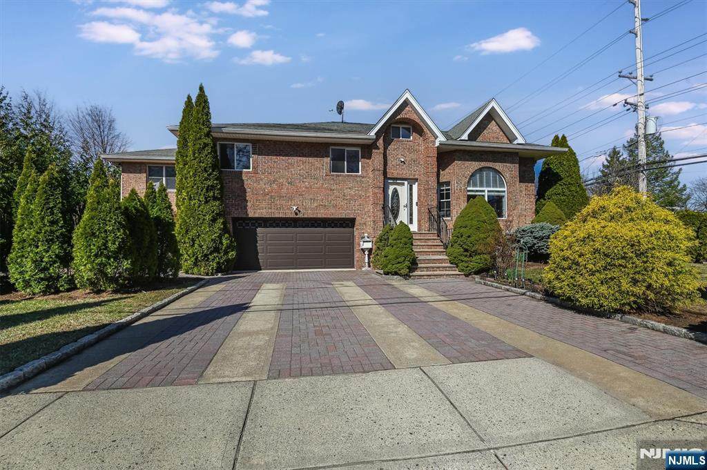 402 Monroe Avenue - Photo 1
