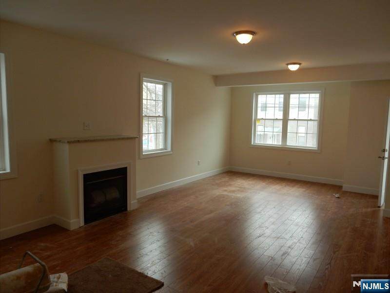 110 39th - Photo 1