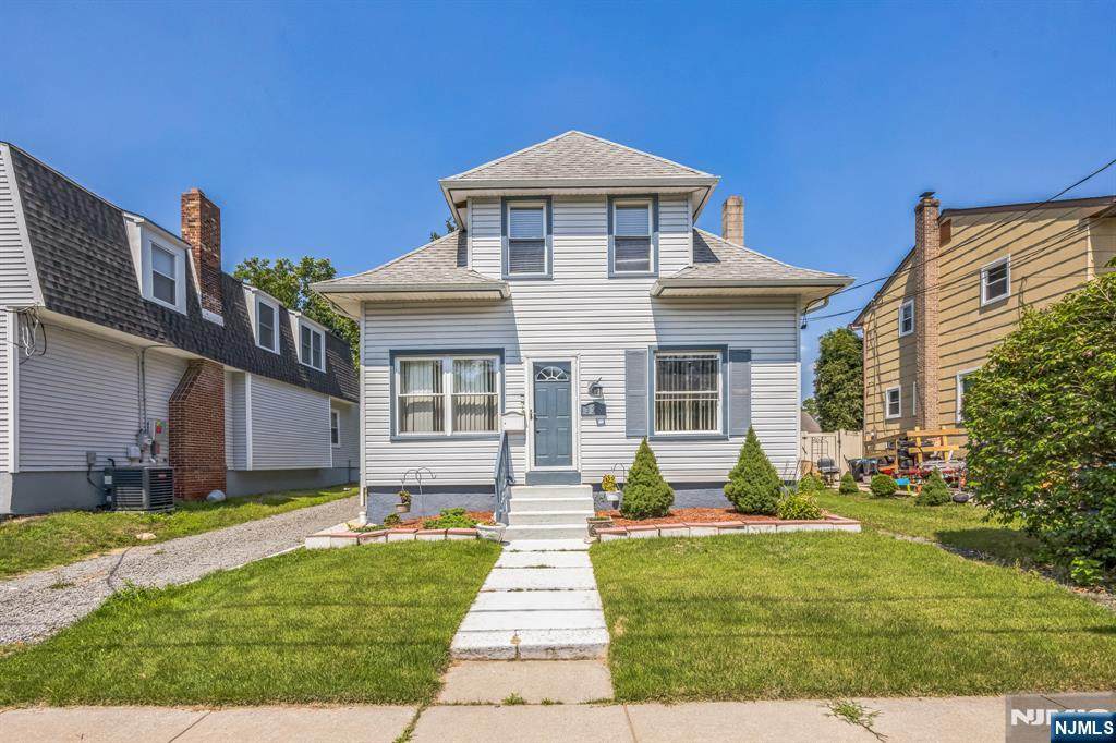 325 Woodbine Avenue - Photo 1