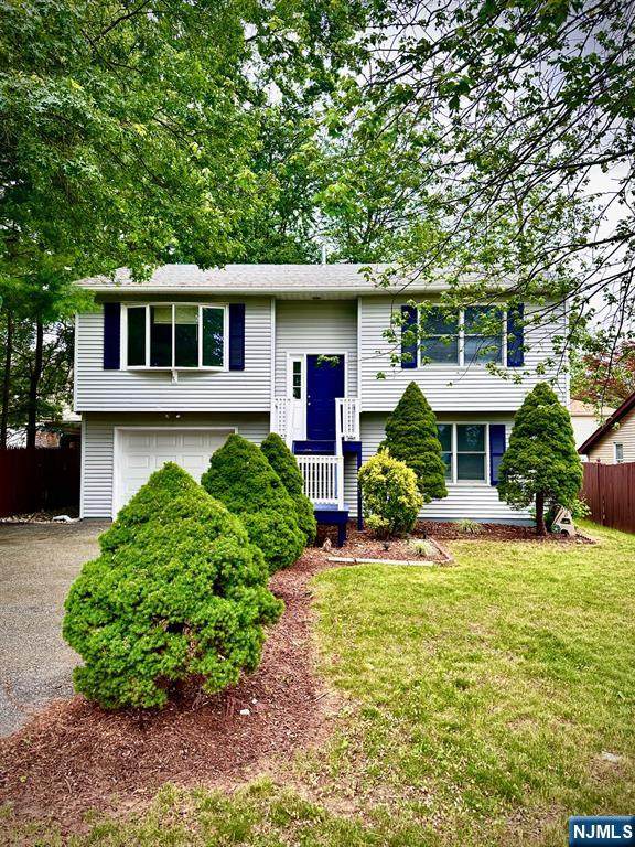 589 Lake Shore - Photo 1