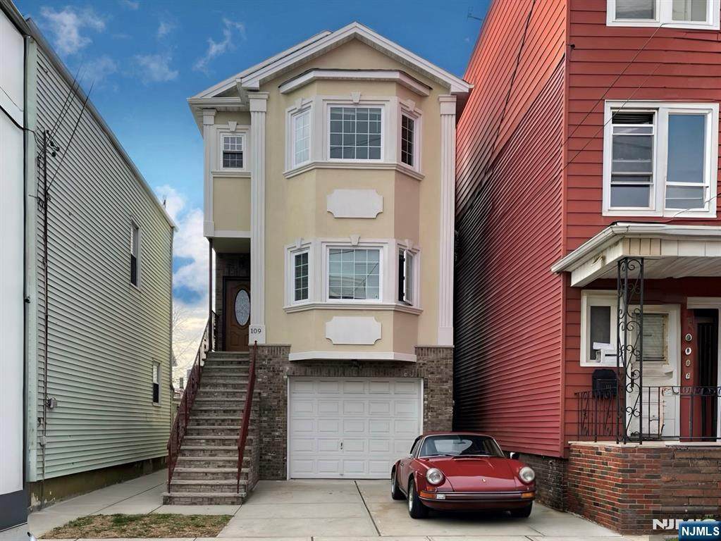 109 Grant - Photo 1