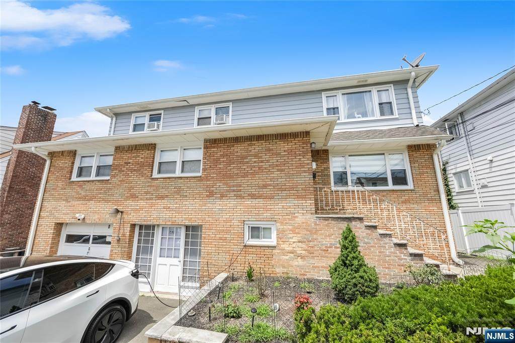 70 Maple - Photo 1