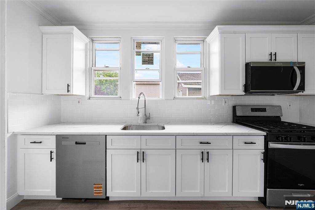7420 4th - Photo 1