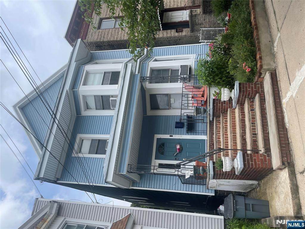 72 Fulton - Photo 1