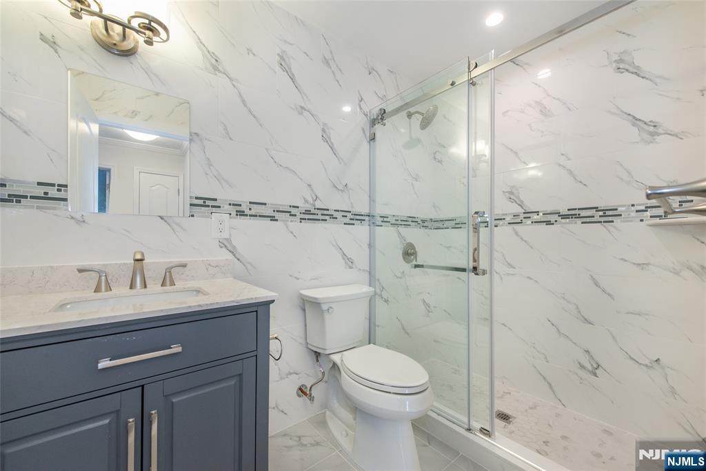 190 Main - Photo 1