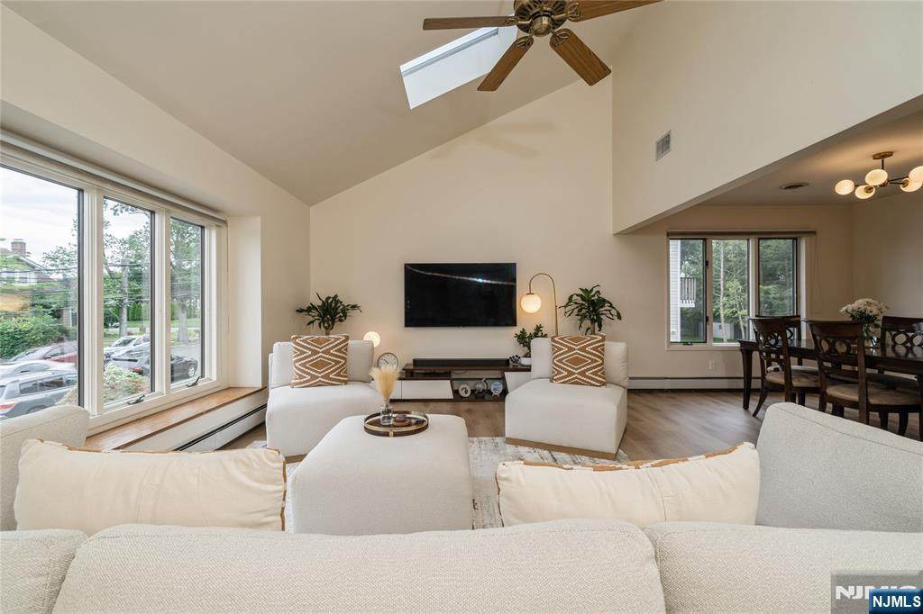 66 Florence Place - Photo 1