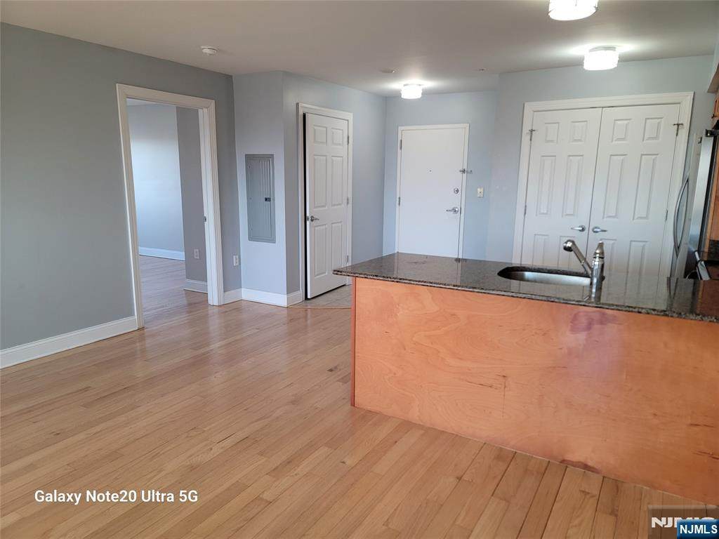 411 Brinkerhoff - Photo 1