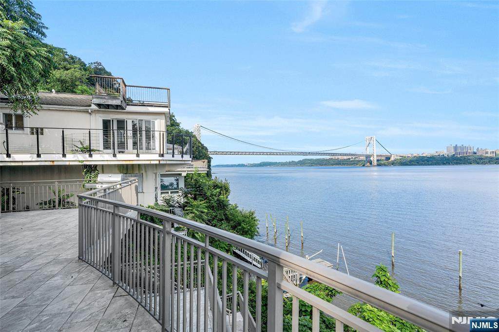 25 Shore - Photo 1