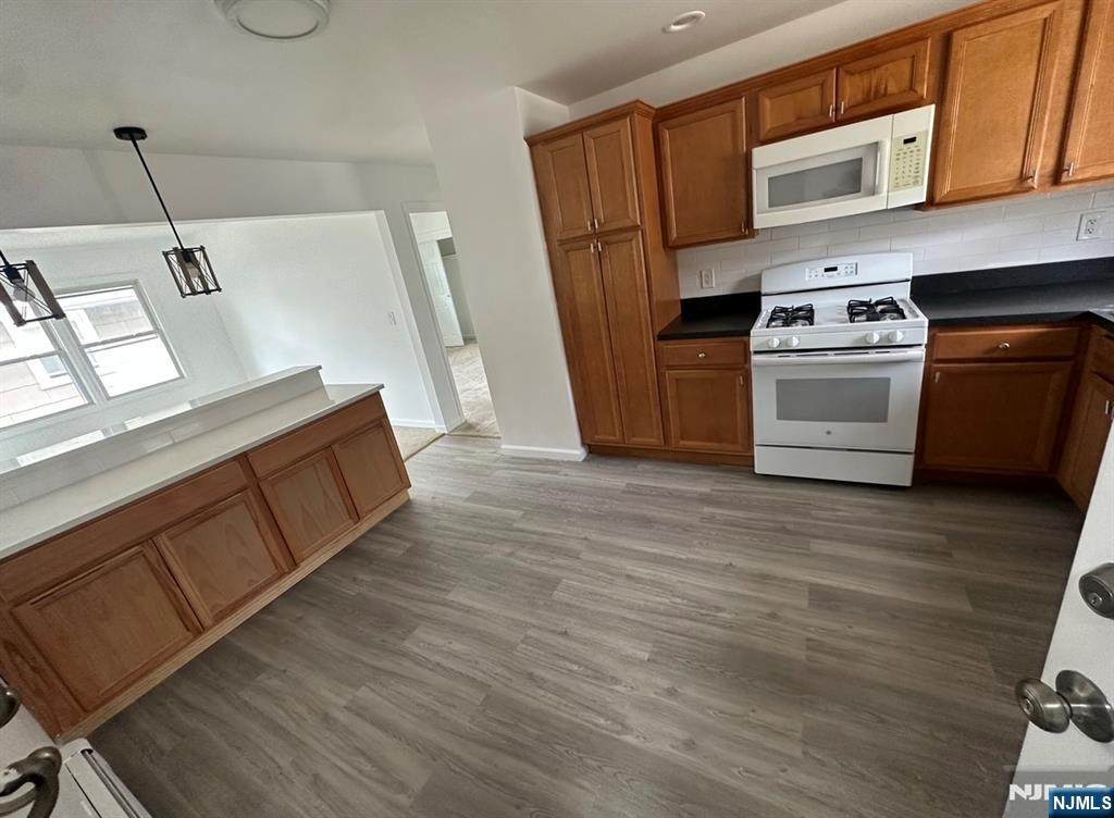27 Vreeland - Photo 1