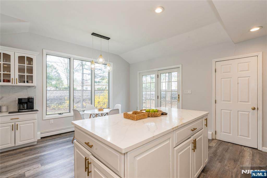 62 Valley - Photo 1