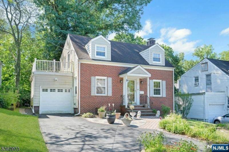 8 Roosevelt Terrace - Photo 1