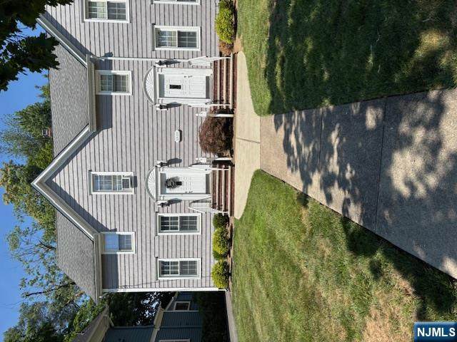 329 Maple - Photo 1