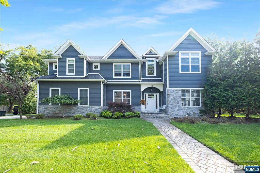 27 Central Avenue - Photo 1