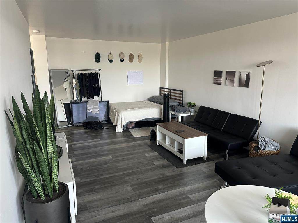90 Prospect - Photo 1