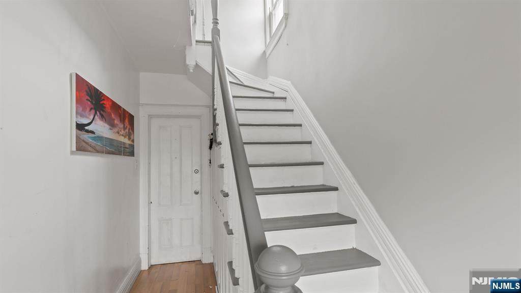 385 Stephens - Photo 1