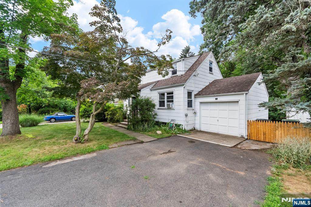 305 Main Street - Photo 1