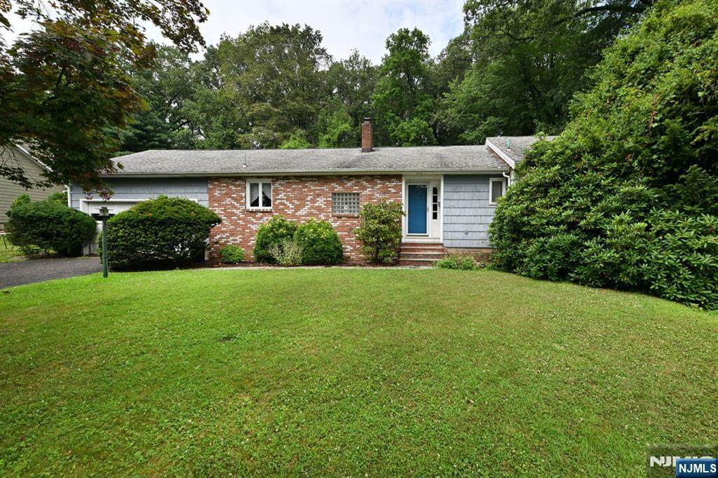 16 Butternut Avenue - Photo 1