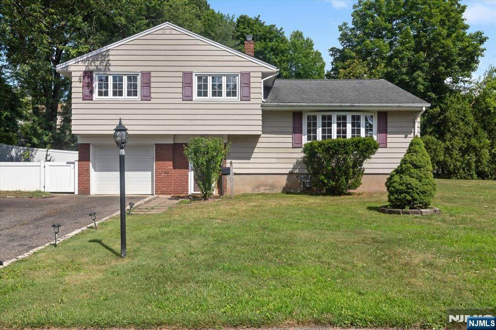 167 Middlesex - Photo 1