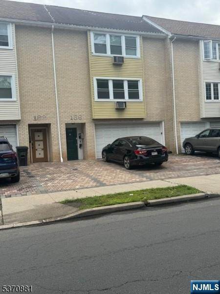 188 Park - Photo 1