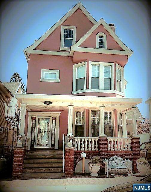 403-405 Davis - Photo 1
