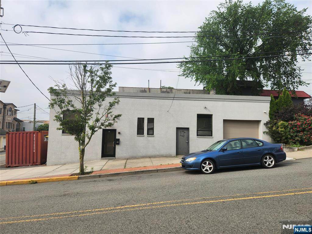 500-502 Cliff Street - Photo 1