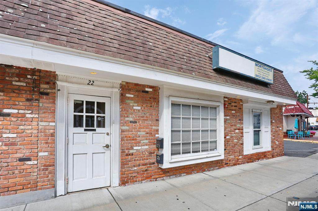 22 Lakeside Avenue - Photo 1