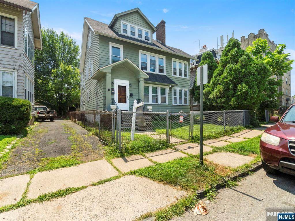 98 Ashland Avenue - Photo 1