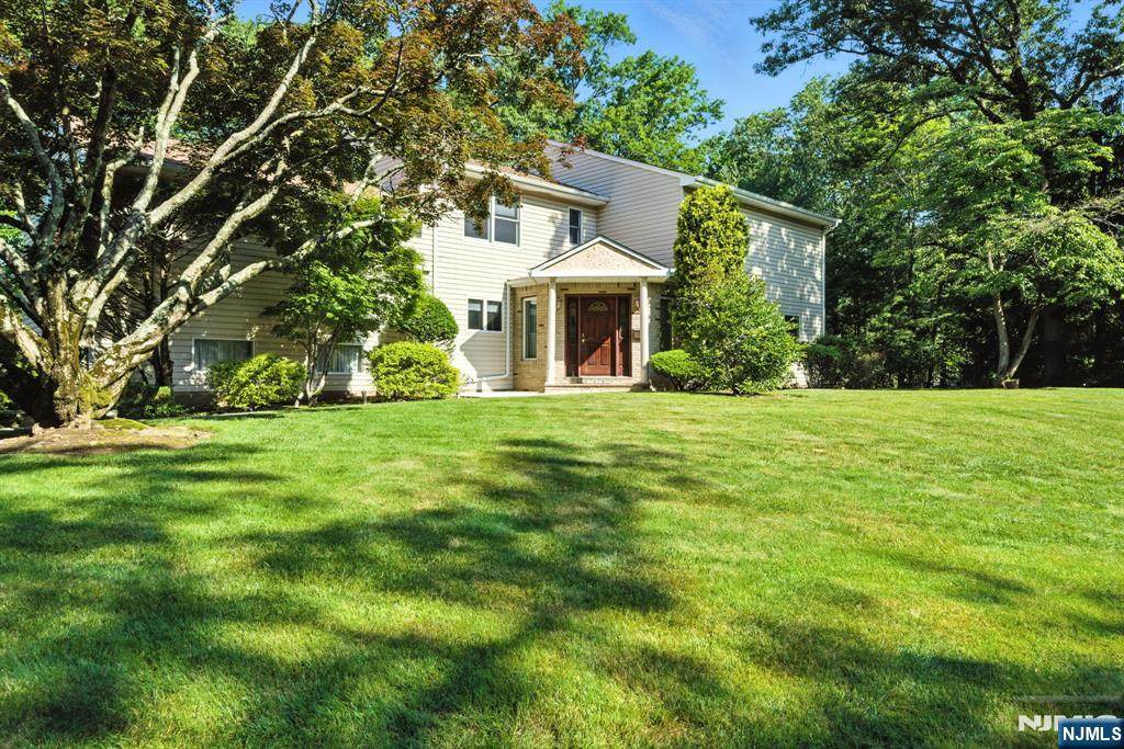 7 Stony Ridge Drive - Photo 1