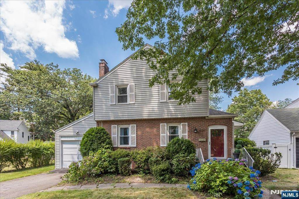 699 Kent Avenue - Photo 1