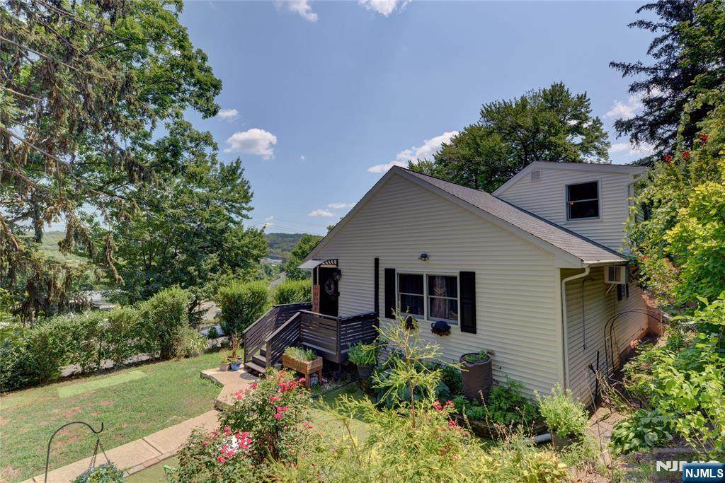 34 Railroad - Photo 1