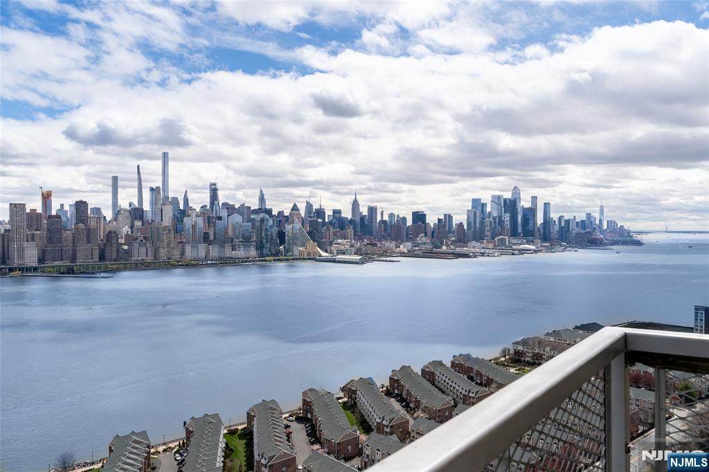 6600 Boulevard East - Photo 1