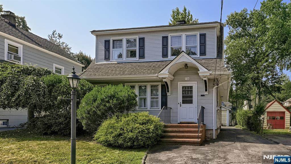 536 Sagamore Avenue - Photo 1