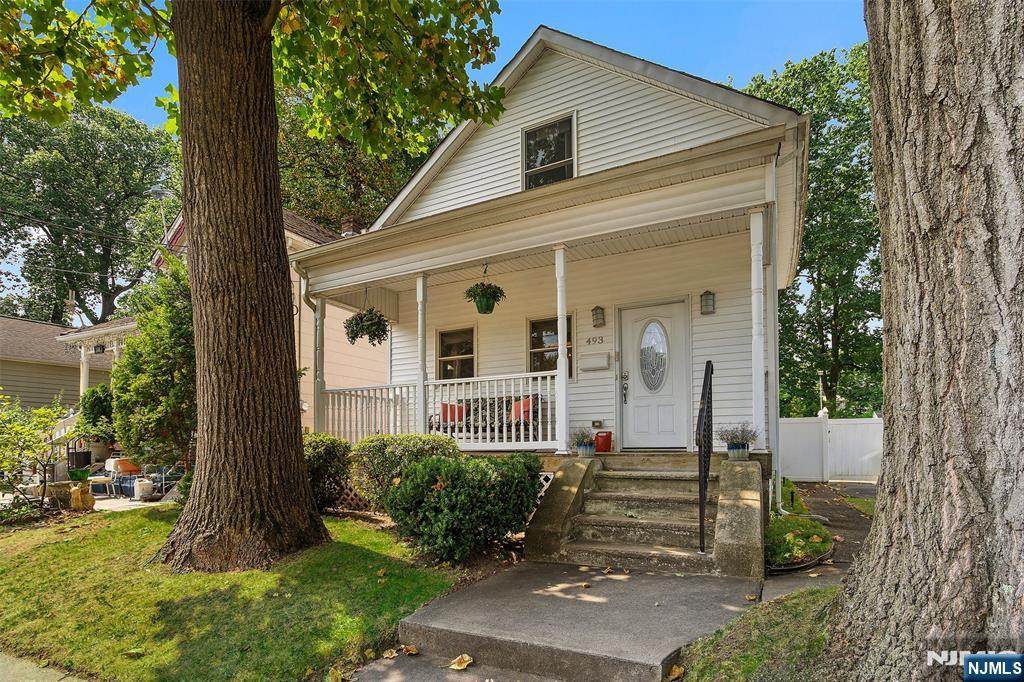 493 Anderson Street - Photo 1