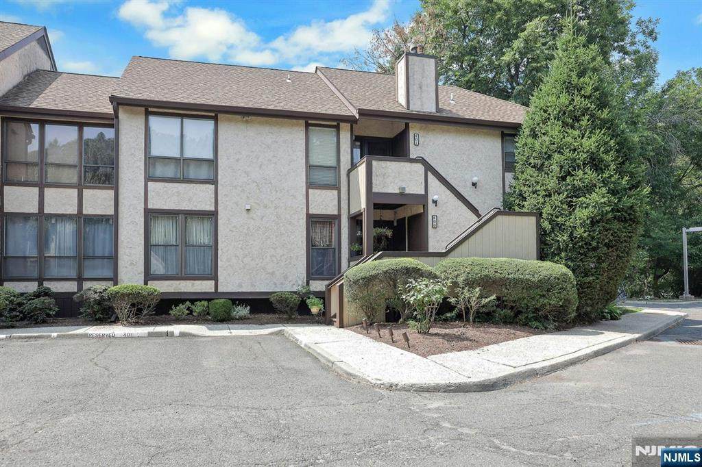 400 River Oaks Drive - Photo 1