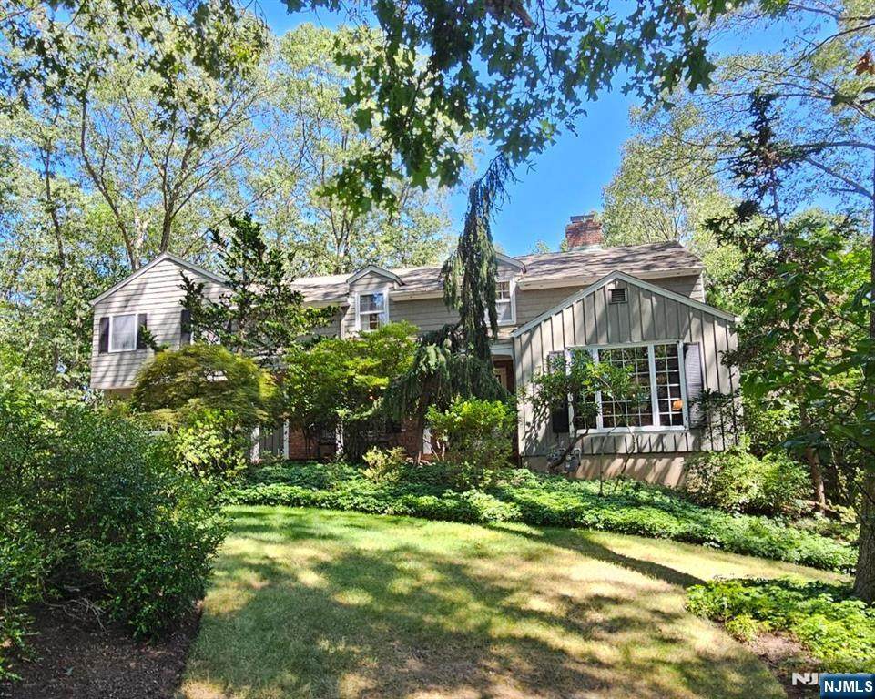 72 Rose Avenue - Photo 1