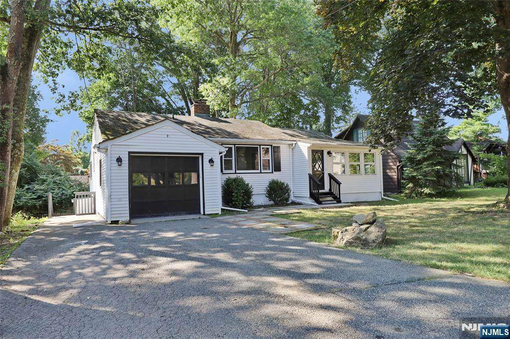 32 Heighwood Trail - Photo 1