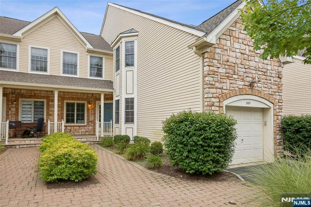 305 Binghampton Lane - Photo 1