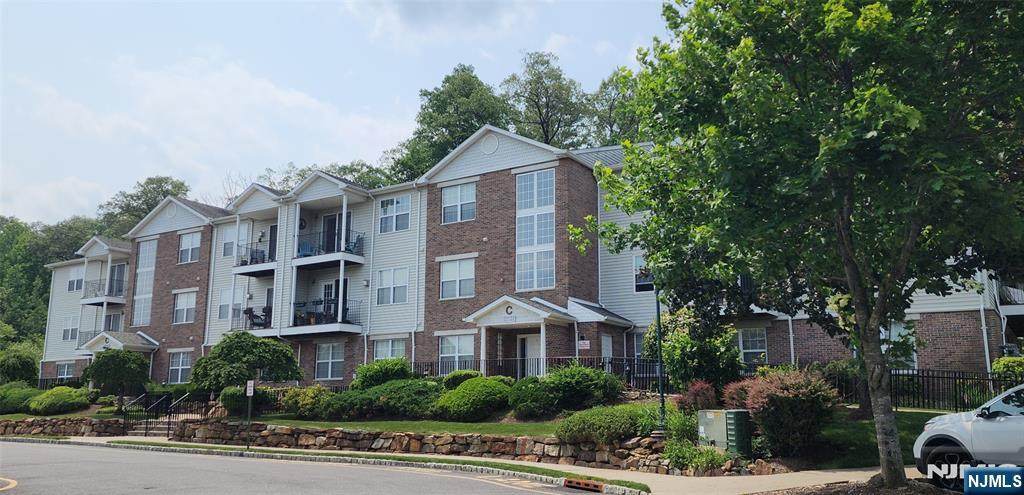 81 Mountain View - Photo 1