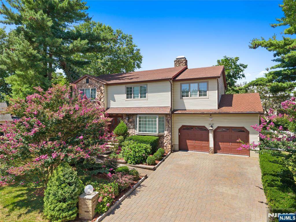 42-05 Debruin Drive - Photo 1